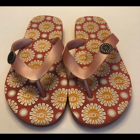 UGG kids Flip Flops, size K13, good preowned condition - Picture 1 of 5